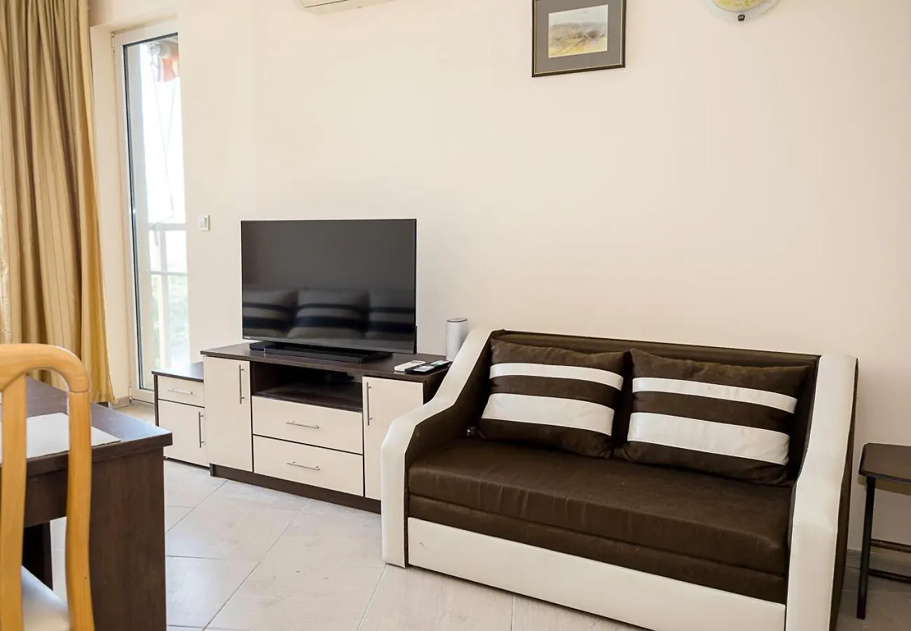 Cozy Retreat With Sea View & Balcony I Nikea Park By Flat Mаnager Apartment Varna 0*,  Bulgaria