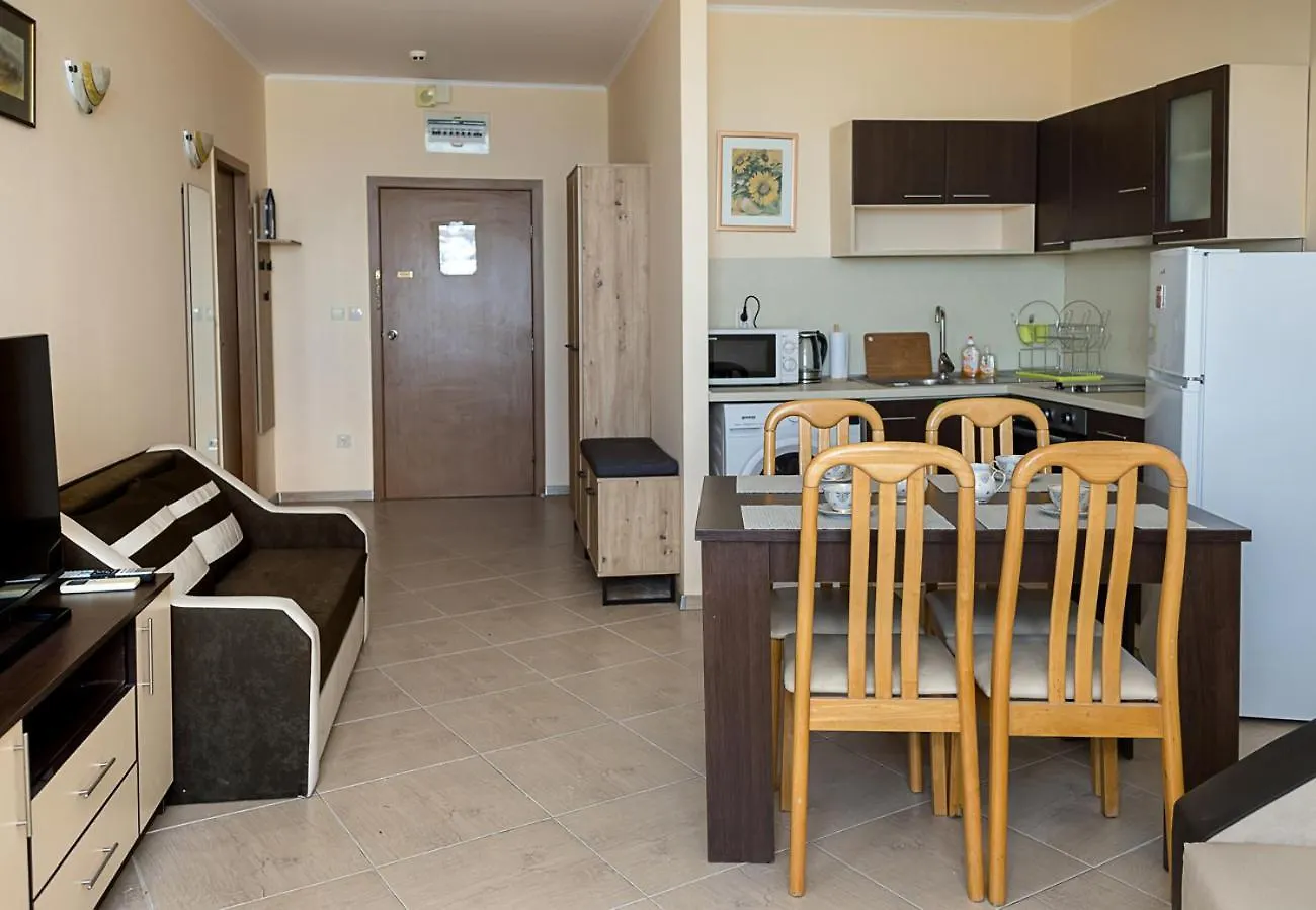 Cozy Retreat With Sea View & Balcony I Nikea Park By Flat Mаnager Apartment Varna
